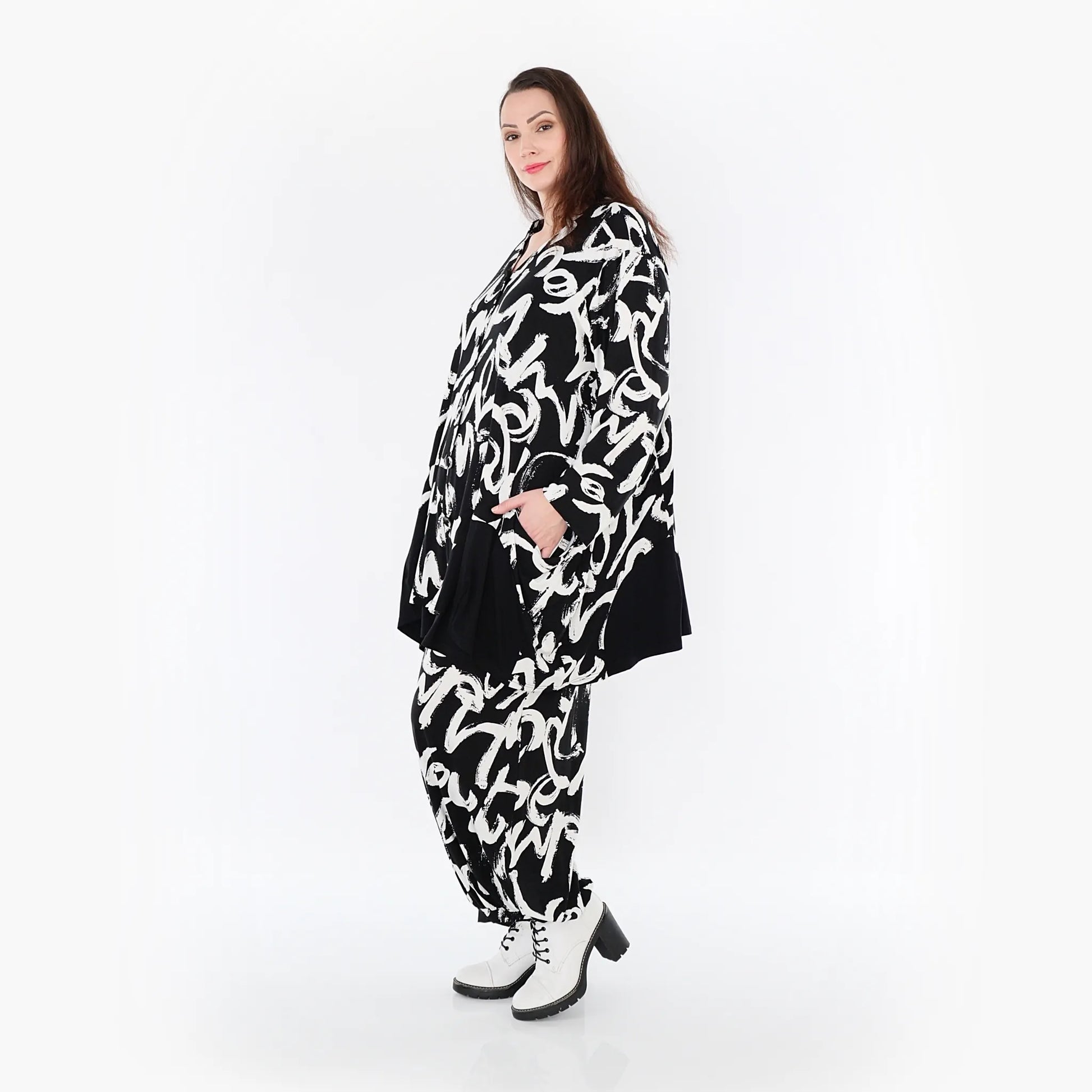 A-Form Jacke von AKH Fashion aus Viskose, 1434.07027, Schwarz/Weiß, Schick, Modern, Bequem