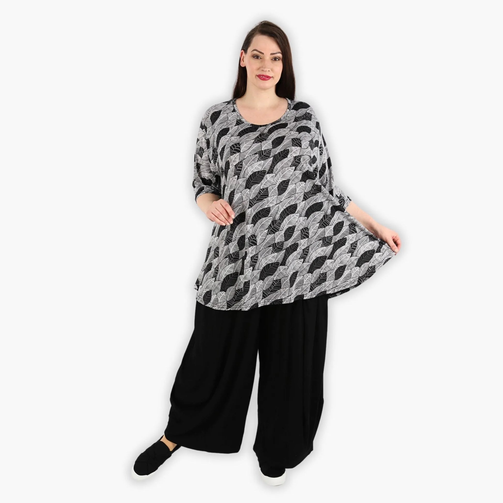 AKH Fashion Shirt in Glocken-Form, aus Viskose, 1287.01892, Schwarz-Weiß, Blumen, Schick