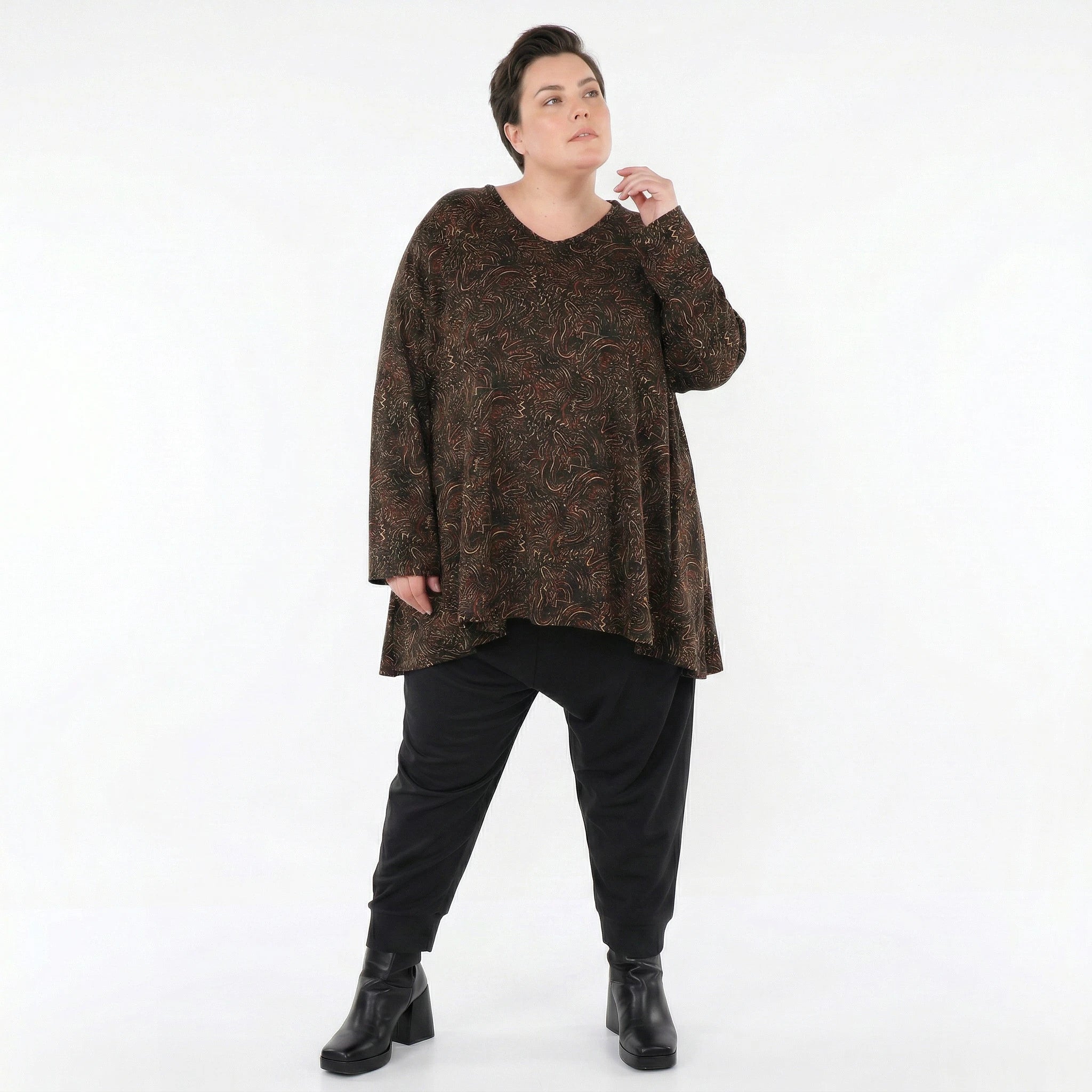 A-Form Bigshirt von AKH Fashion aus Materialmix, 1516.00593, Schwarz/Cognac/Orange, Kringel