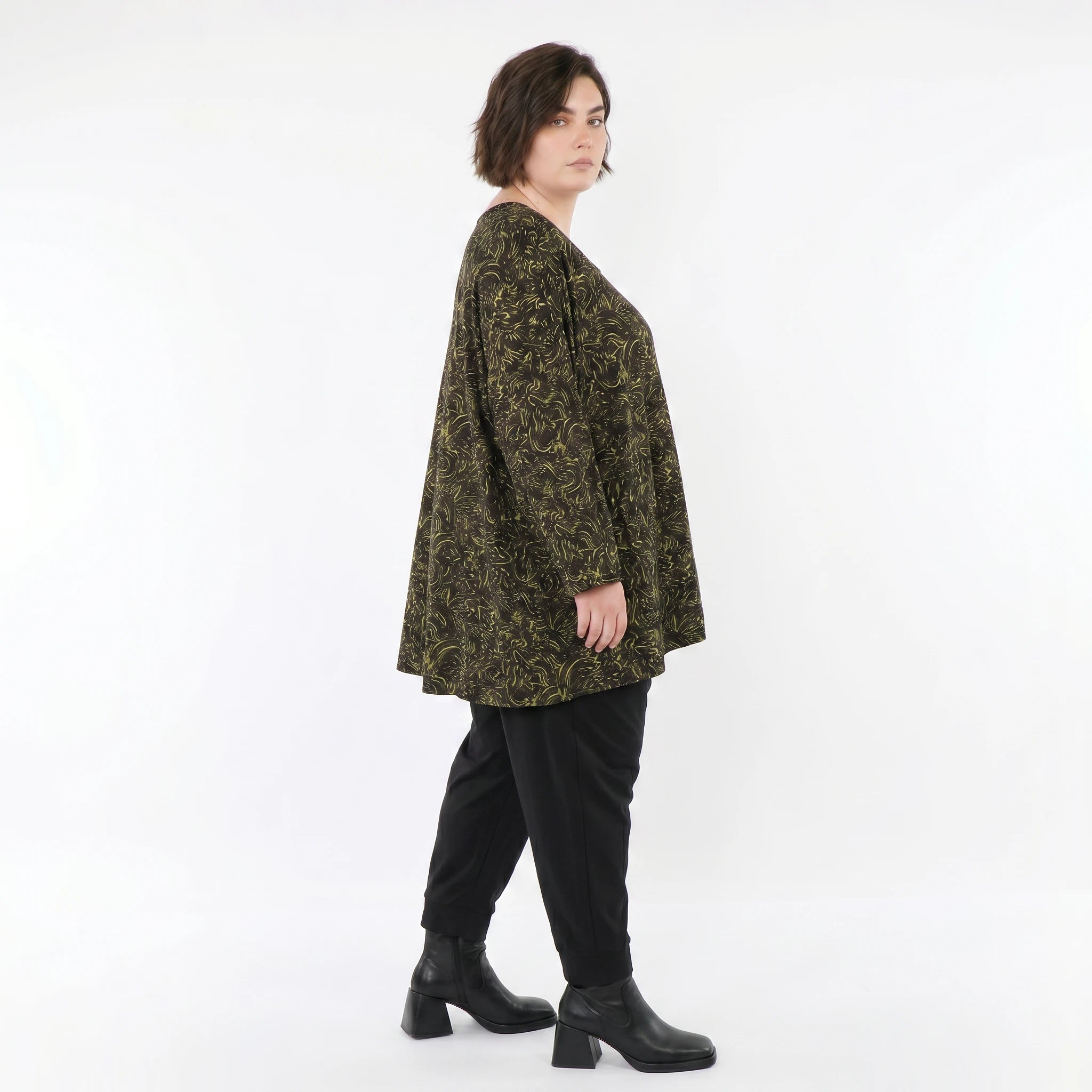 A-Form Bigshirt von AKH Fashion aus Materialmix, 1516.00593, Schwarz/Neongrün/Cognac, Schick