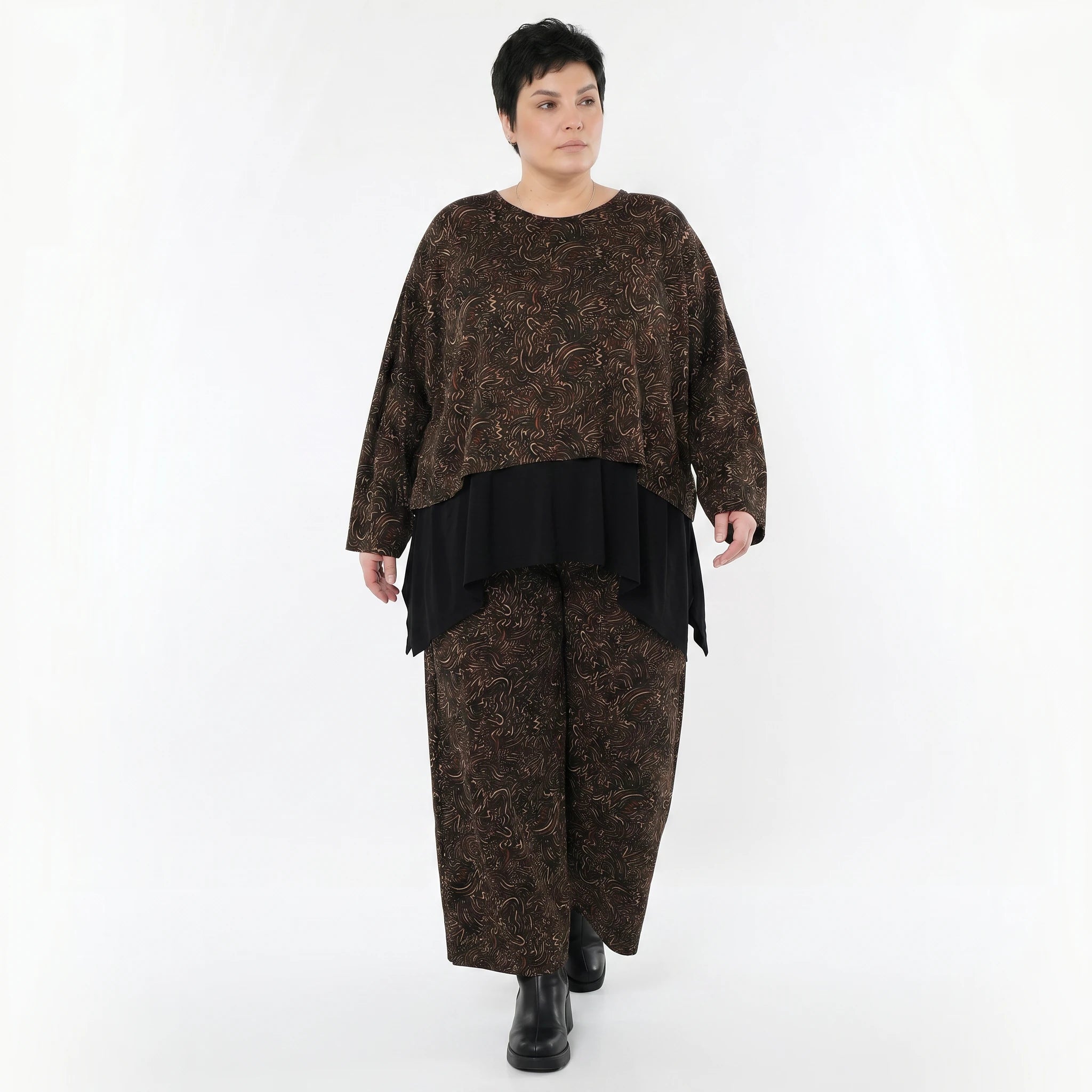 AKH Fashion Überwurf in kastiger Form, aus Materialmix, 1516.06048, Schwarz/Cognac/Orange