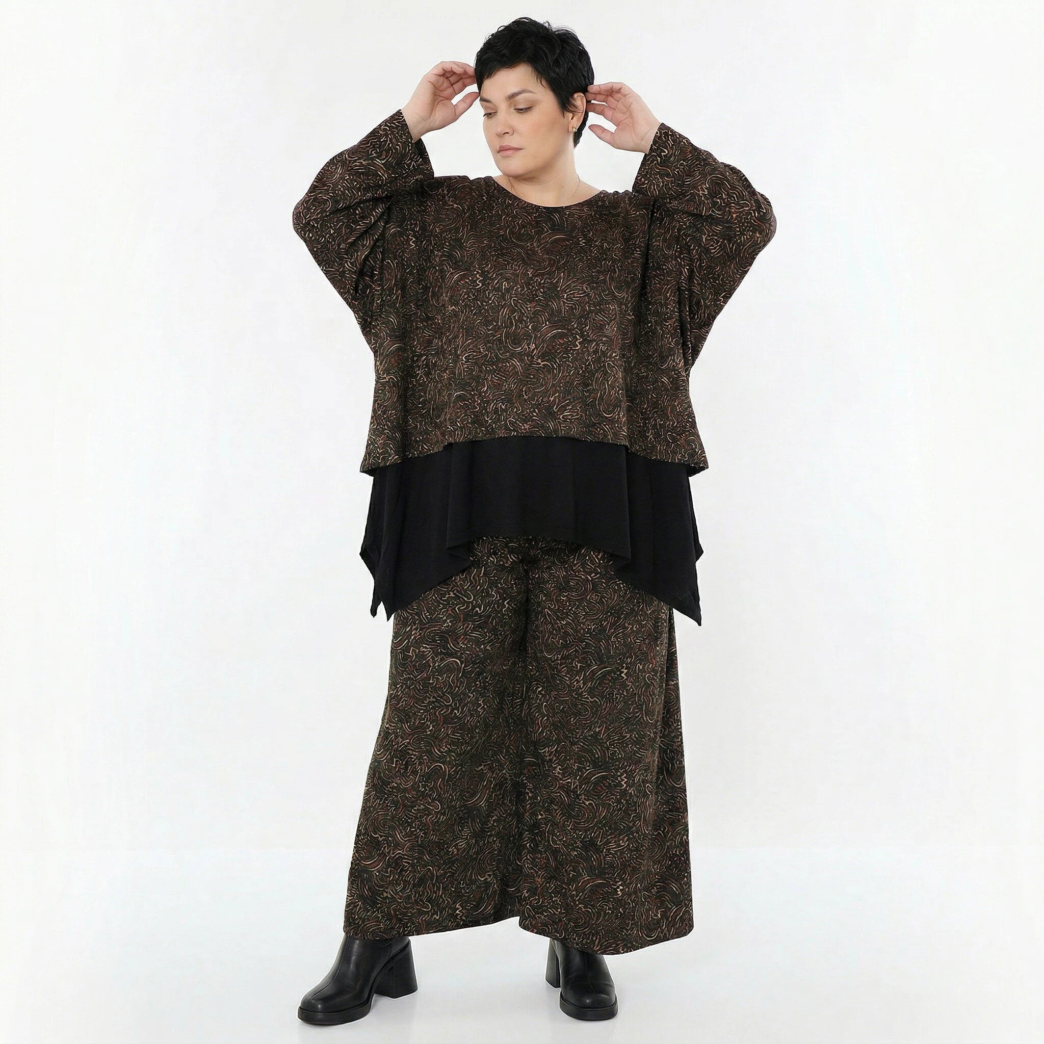 AKH Fashion Überwurf in kastiger Form, aus Materialmix, 1516.06048, Schwarz/Cognac/Orange