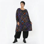 Feinstrickshirt in herbstlichem Multicolor Karo A-Form mit Rundhals und langen Ärmeln