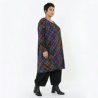 Feinstrickshirt in herbstlichem Multicolor Karo A-Form mit Rundhals und langen Ärmeln