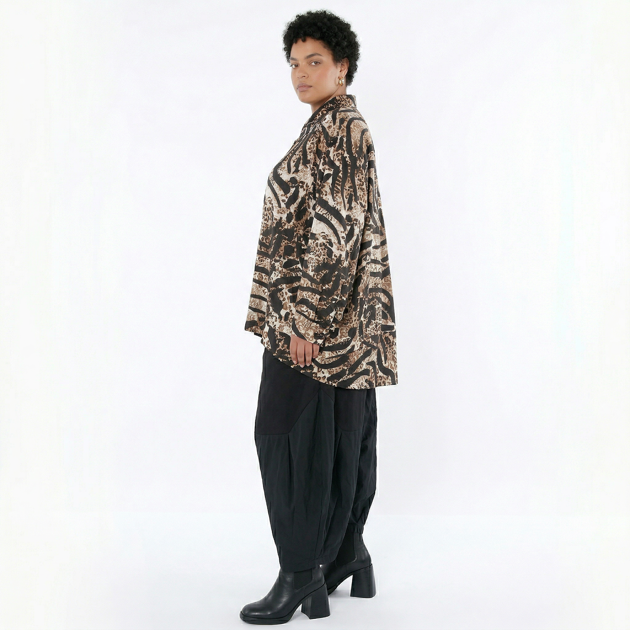 A-Form Bluse von AKH Fashion aus Materialmix, 1521.07132, Schwarz/Cognac/Weiß, Leopard