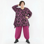 Shirt in Schwarzfuchsia mit Kringelmuster A-Form aus FrenchTerry mit V-Ausschnitt langarm