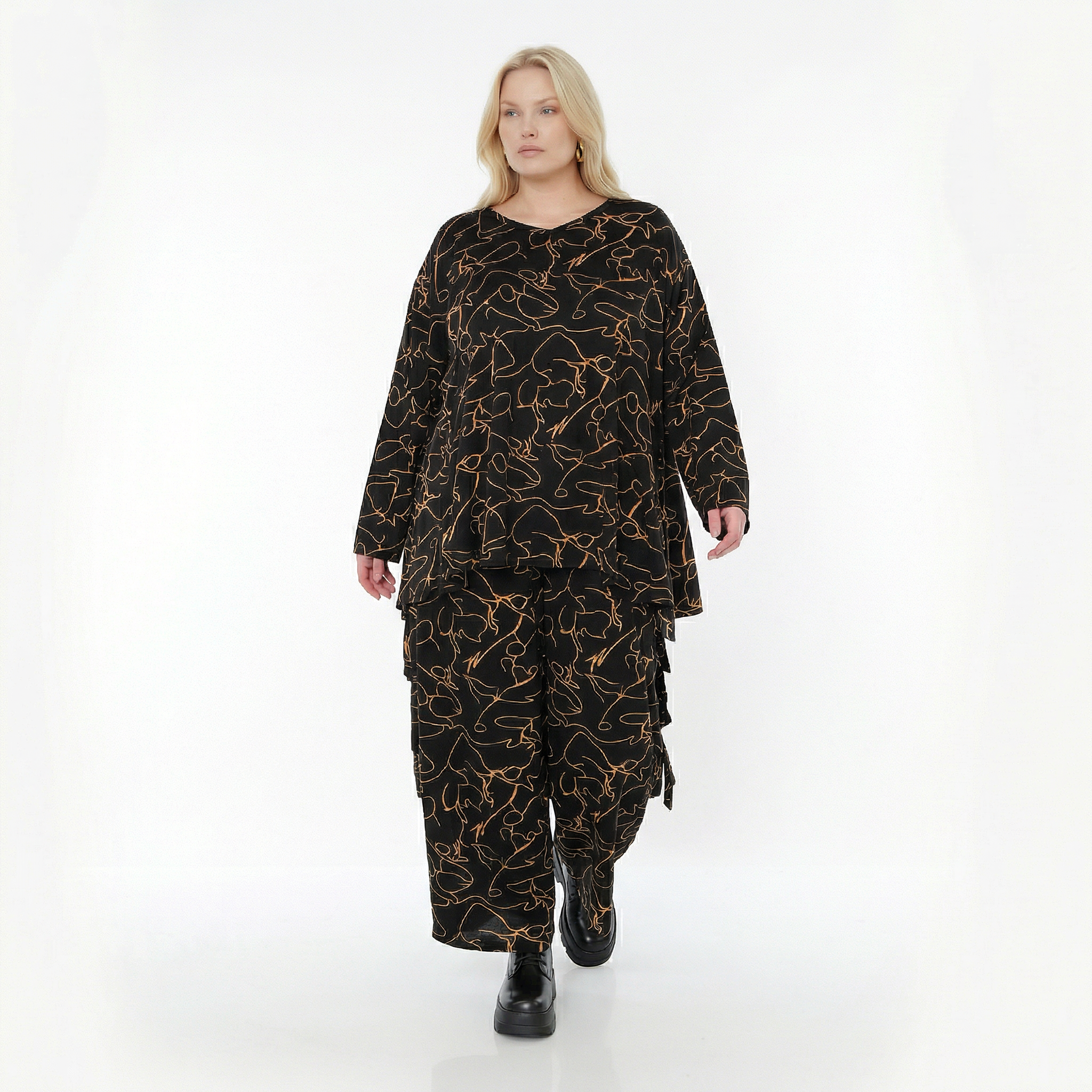  A-Form Bigshirt von AKH Fashion aus Viskose, 1545.00593, Schwarz/Orange, Kringel, Schick