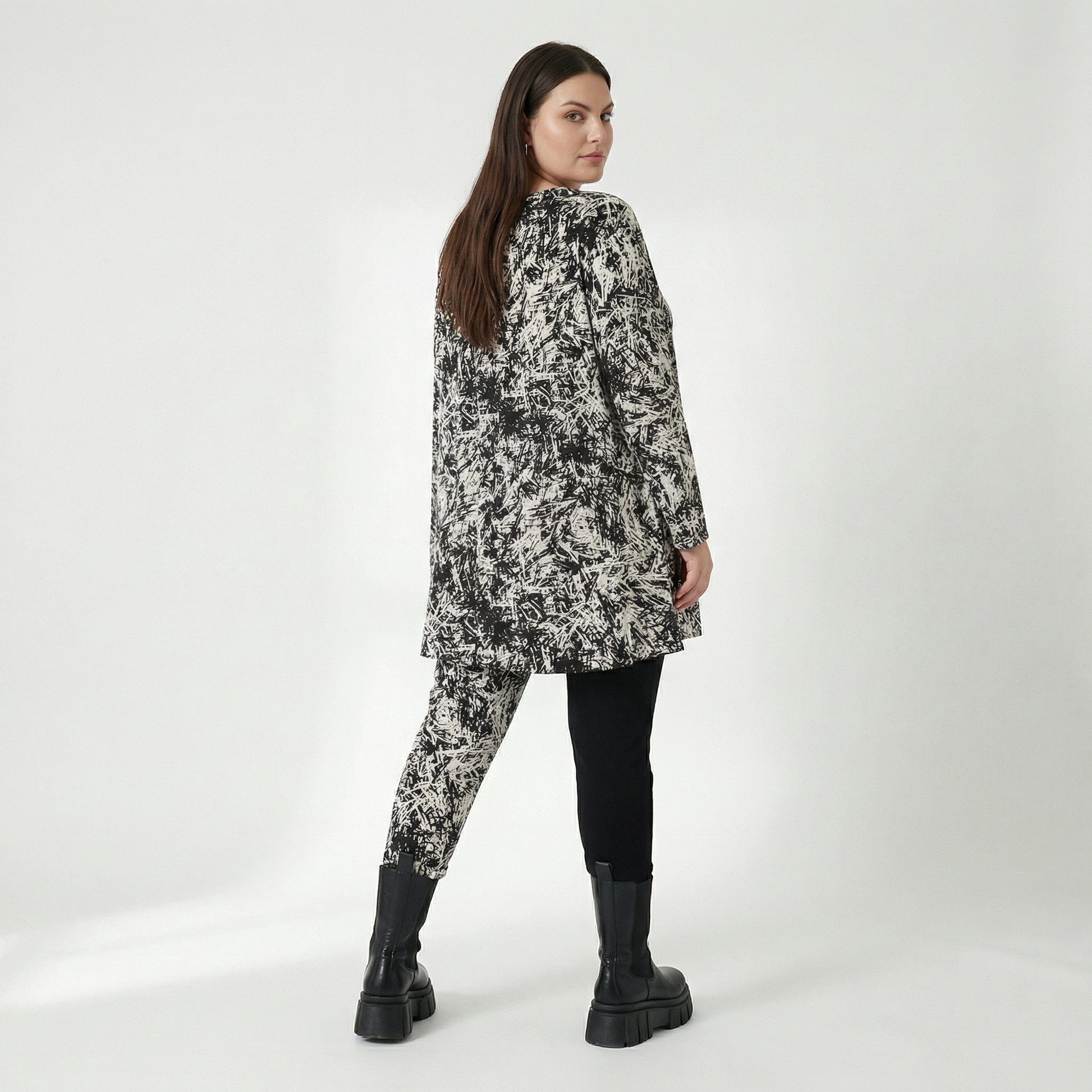  AKH Fashion Shirt in Glocken-Form, aus Viskose, 1559.01892, Schwarz/Weiß, Abstrakt, Schick