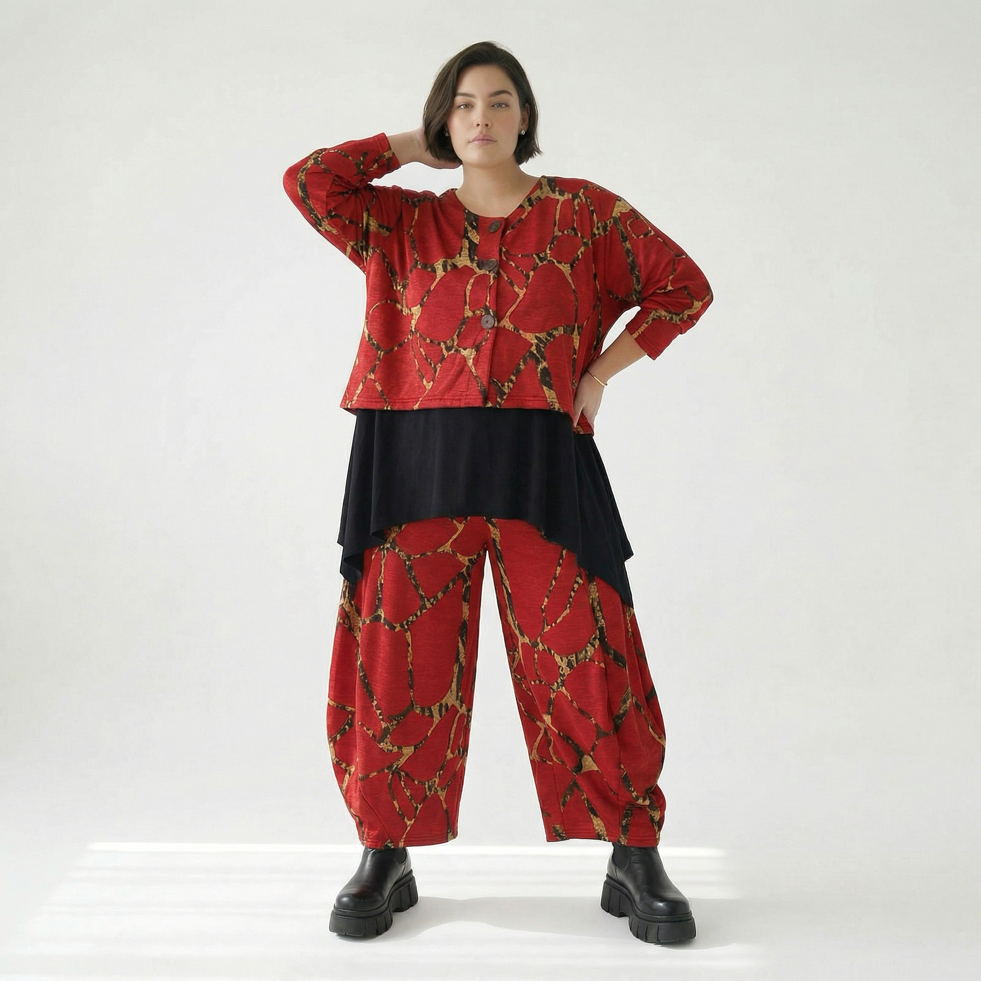  AKH Fashion Jacke in gerundeter Form, aus Materialmix, 1563.00130, Rot/Multi, Grafik