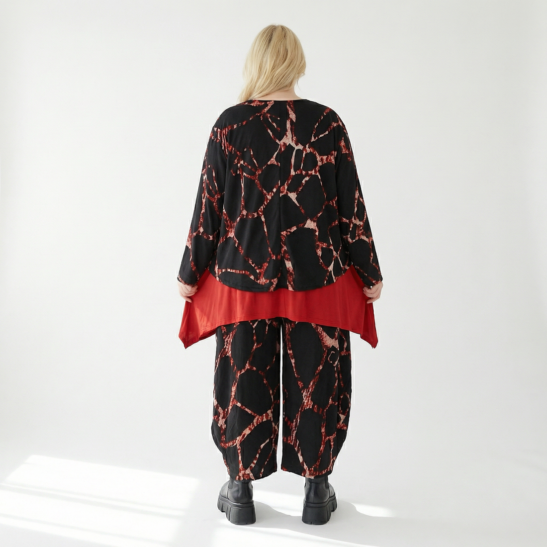  AKH Fashion Jacke in gerundeter Form, aus Materialmix, 1563.00130, Schwarz/Multi, Grafik