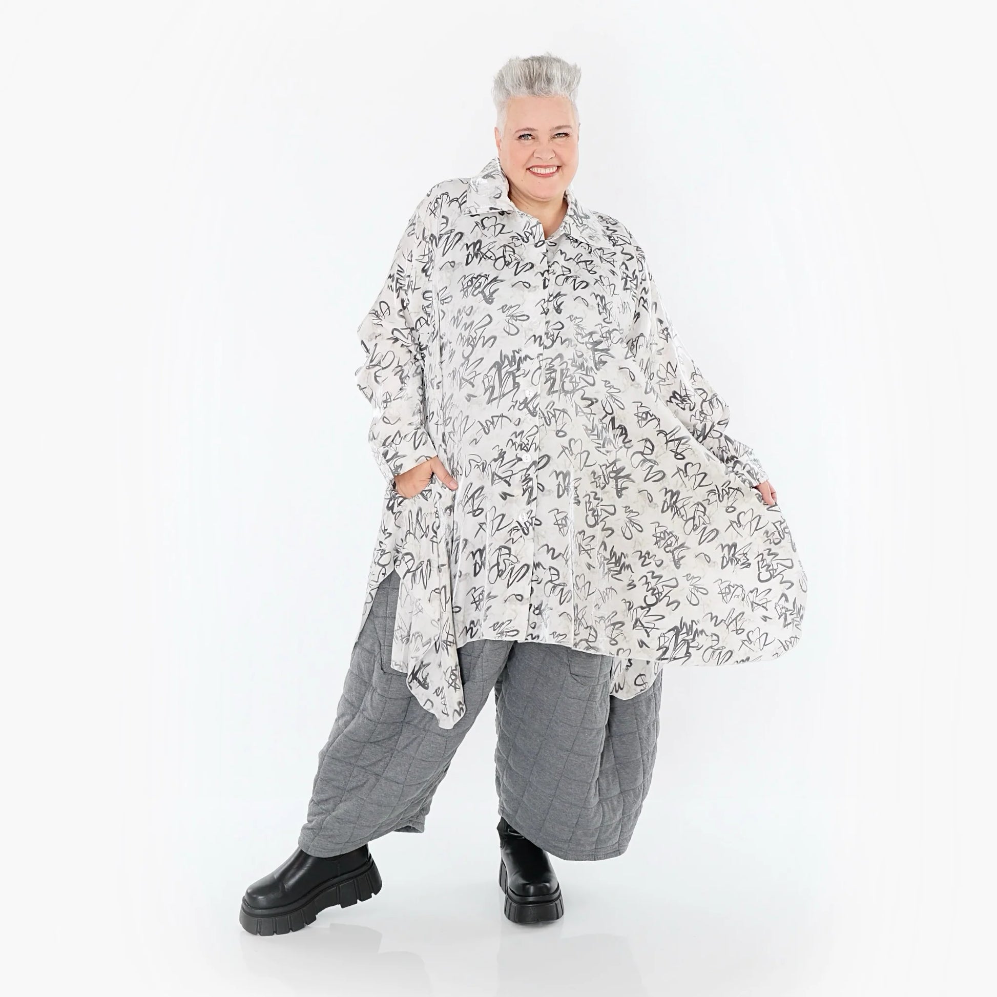  A-Form Bluse von AKH Premium aus Viskose, P1011.6917, Weiß/Grau, Kringel, Ausgefallen