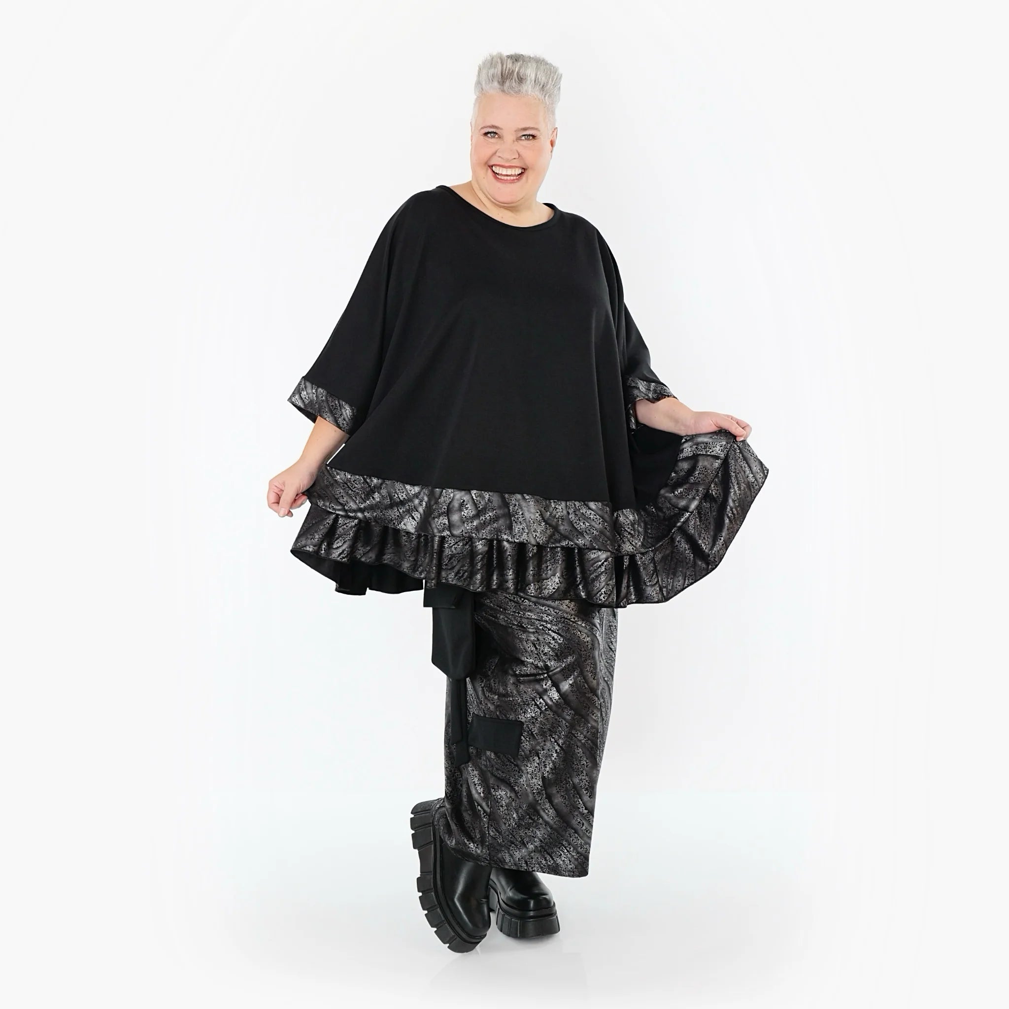 A-Form Bigshirt von AKH Premium aus Viskose, P1019.7103, Silber/Schwarz, Zebra, Ausgefallen