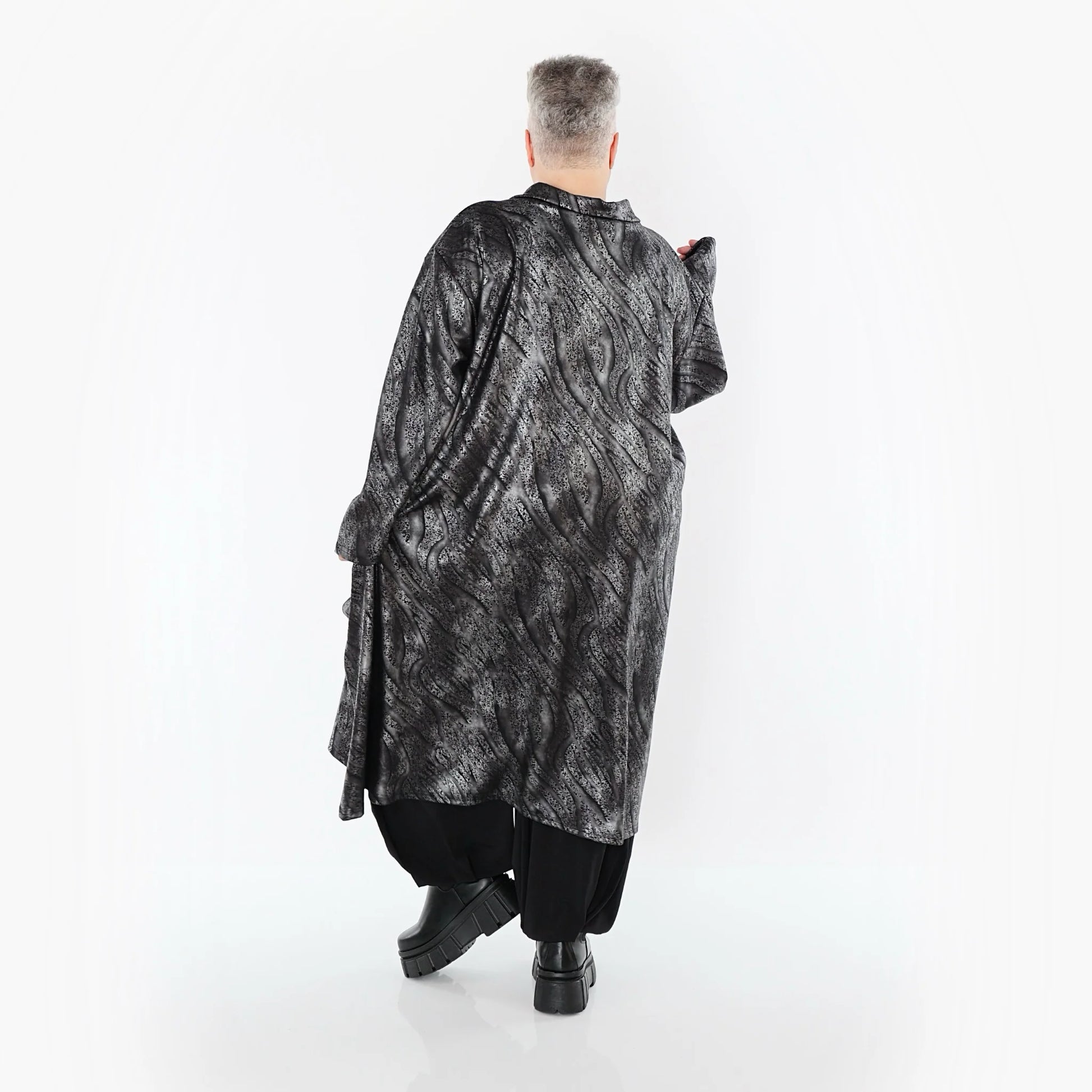  AKH Premium Mantel in gerader Form, aus Viskose, P1019.7153, Silber/Schwarz, Zebra, Schick