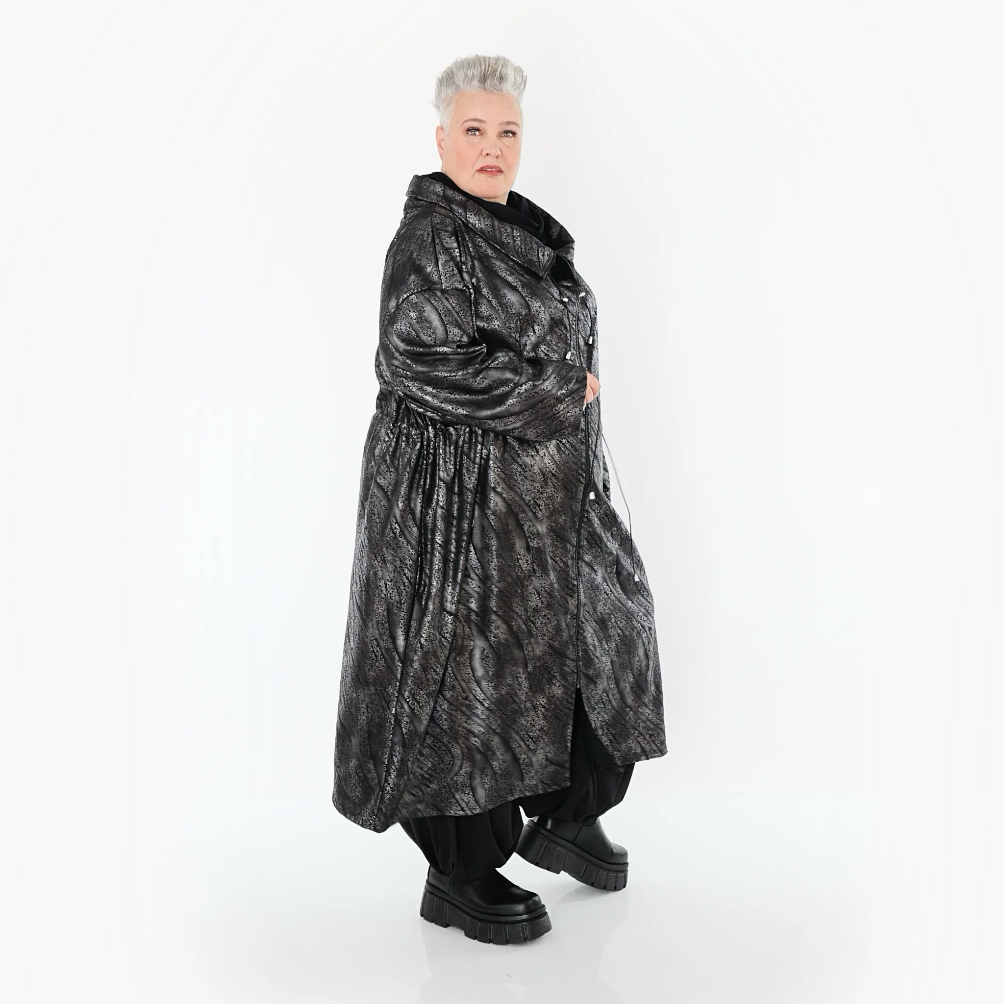  AKH Premium Mantel in gerader Form, aus Viskose, P1019.7155, Silber/Schwarz, Zebra, Schick