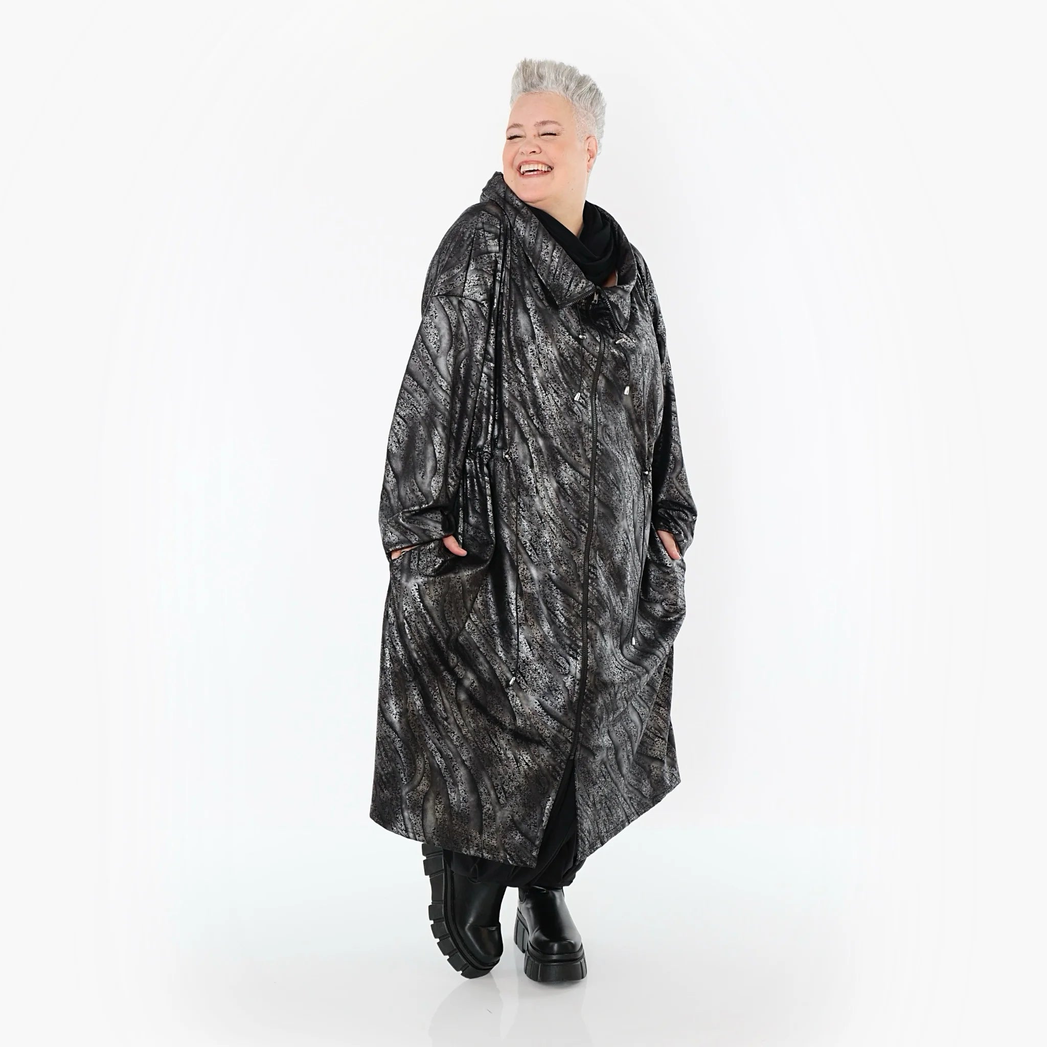  AKH Premium Mantel in gerader Form, aus Viskose, P1019.7155, Silber/Schwarz, Zebra, Schick