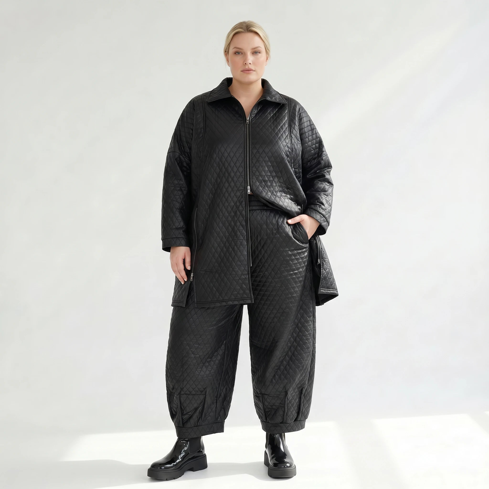 A-Form Jacke von AKH Premium aus Viskose, P1021.7161, Schwarz, Raute, Ausgefallen, Zeitlos