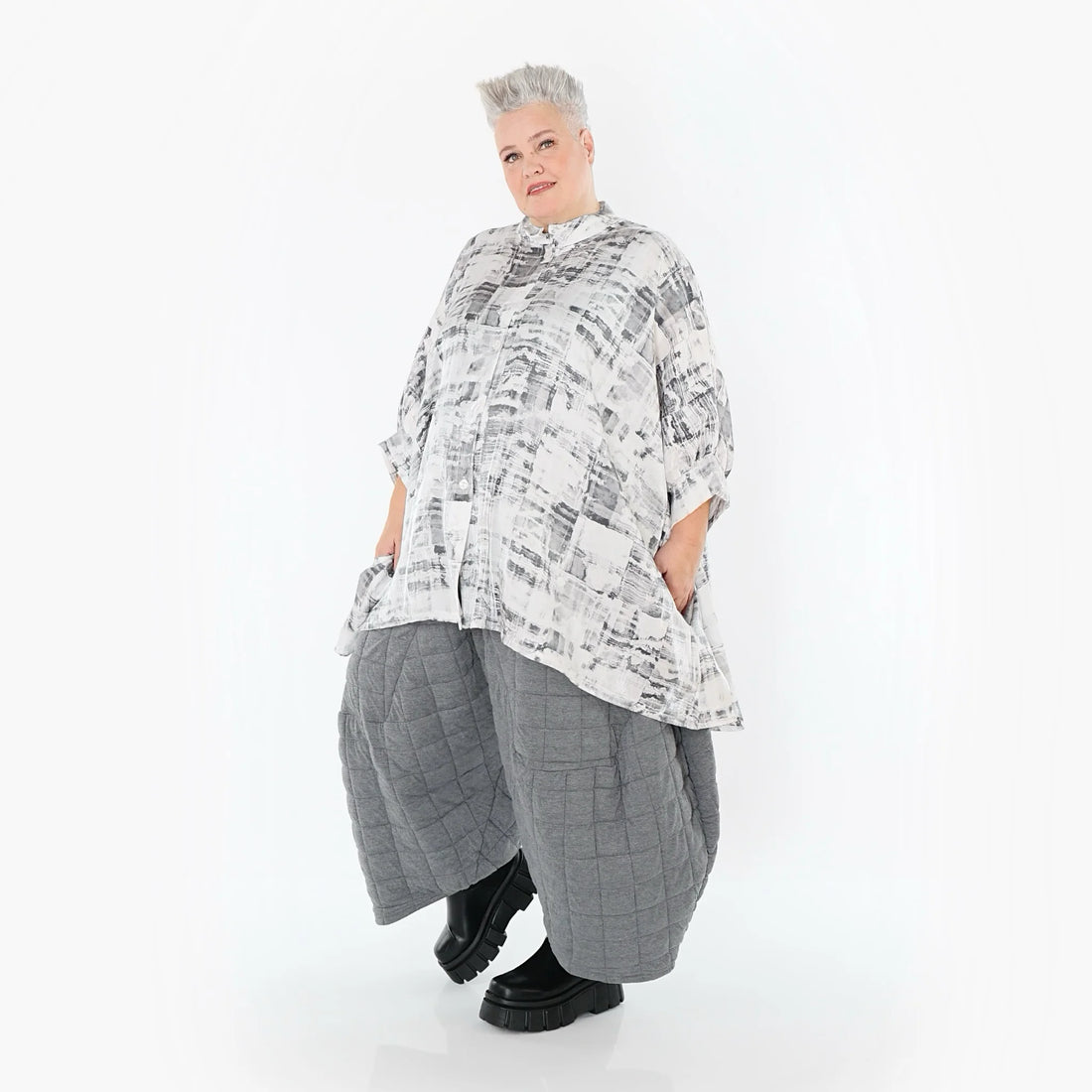  A-Form Bluse von AKH Premium aus Viskose, P107116, Weiß/Grau, Grafik, Ausgefallen, Zeitlos