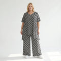 Zeitlos ausgefallenes Oversize Lagenlook Shirt mit stretchig fließendem Slinky, Raute, Schwarz/Weiß