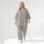 Stilvolle Lagenlook Hose mit weitem Bein Schlitz aus weichem Jersey im angesagten Streifen Design, Weiß/Schwarz