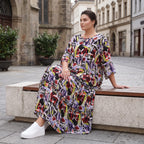 Fließendes Sommerkleid in Schwarz aus zartem Viskose Popeline mit gerüschtem Stufenvolant