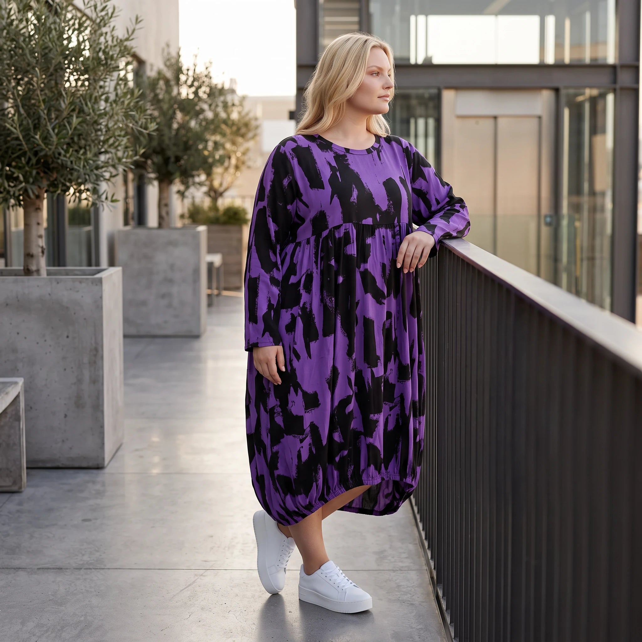 Damen Kleid Lagenlook Baumwolle Schwarz/Violett, Ballonform, Langarm, Flügeltaschen, Oversize große Größen – Funky Diva