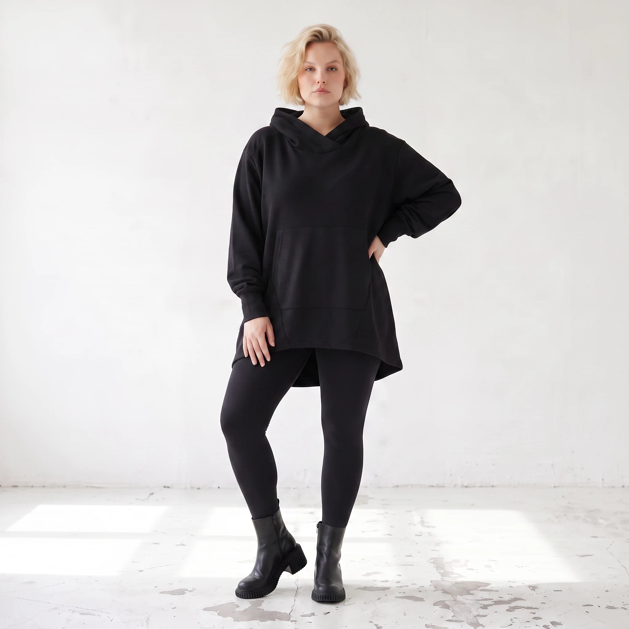 Damen Hoody Lagenlook Baumwolle Schwarz, gerundeter Schnitt, 7/8-Arm, Kängurutasche, Oversize große Größen – Rafay