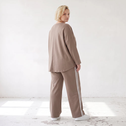 Jogger-Hose im Retro College Look aus French Terry mit weißen Kontraststreifen Ballonform