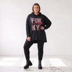 Schwarzer Kapuzenpulli mit Leo Print aus softem French Terry mit Kapuze Seitentaschen