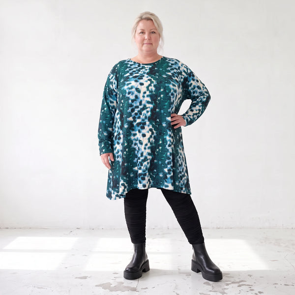 Langarmshirt in Petrol/Weiß aus Stretch Twill mit Rundhalsausschnitt in softer A-Linie