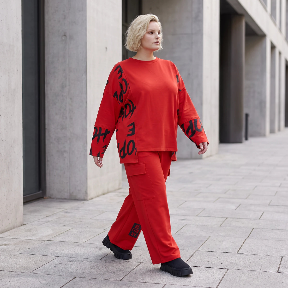 Ballonhose aus weichem Fleece mit elastischem Bund Stretch und Taschenklappen im Winter