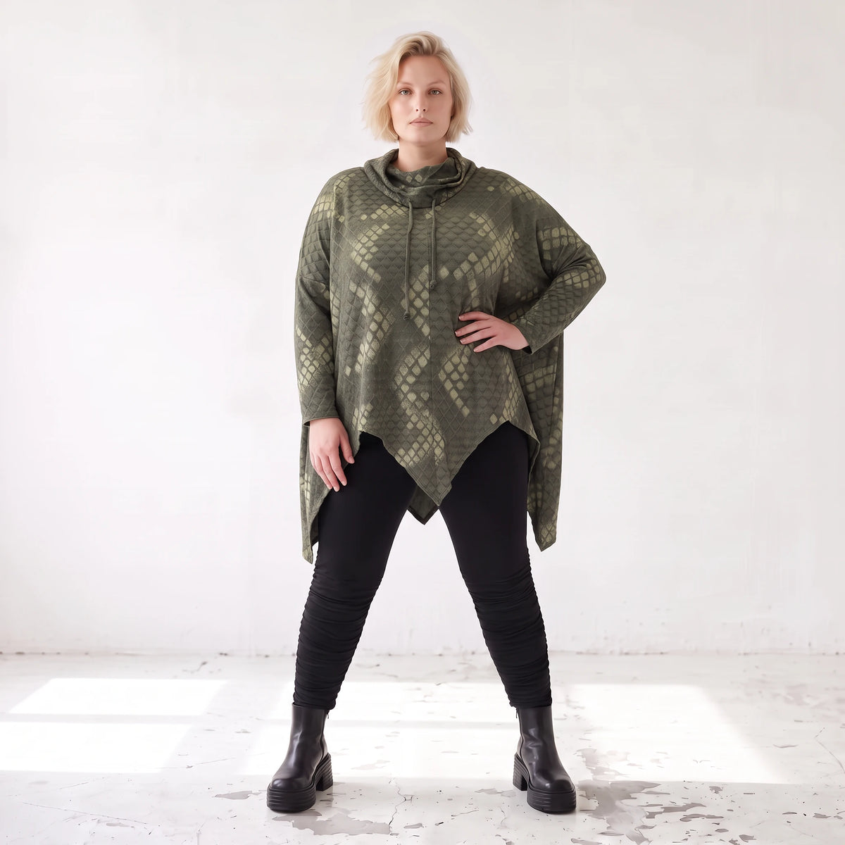 Wintershirt aus Baumwolljersey mit Rollkragen Tunnelzug und Zipfelsaum in A-Linie weich