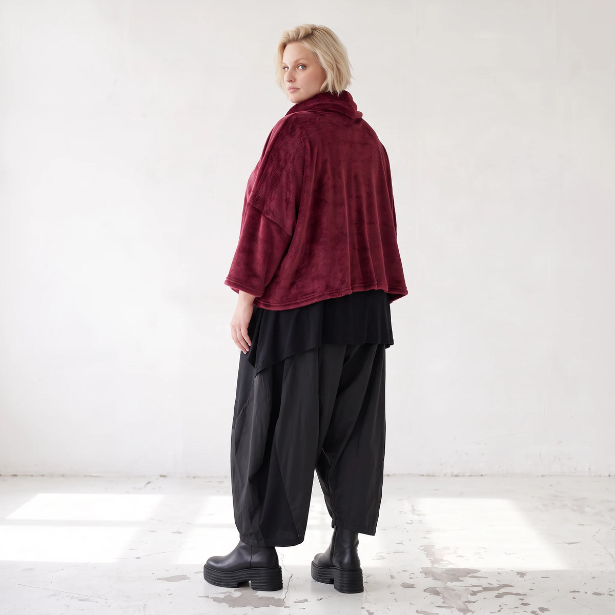 Kuscheliges Plüschshirt mit Rollkragen in kastiger Form weich warm und winterlich chic