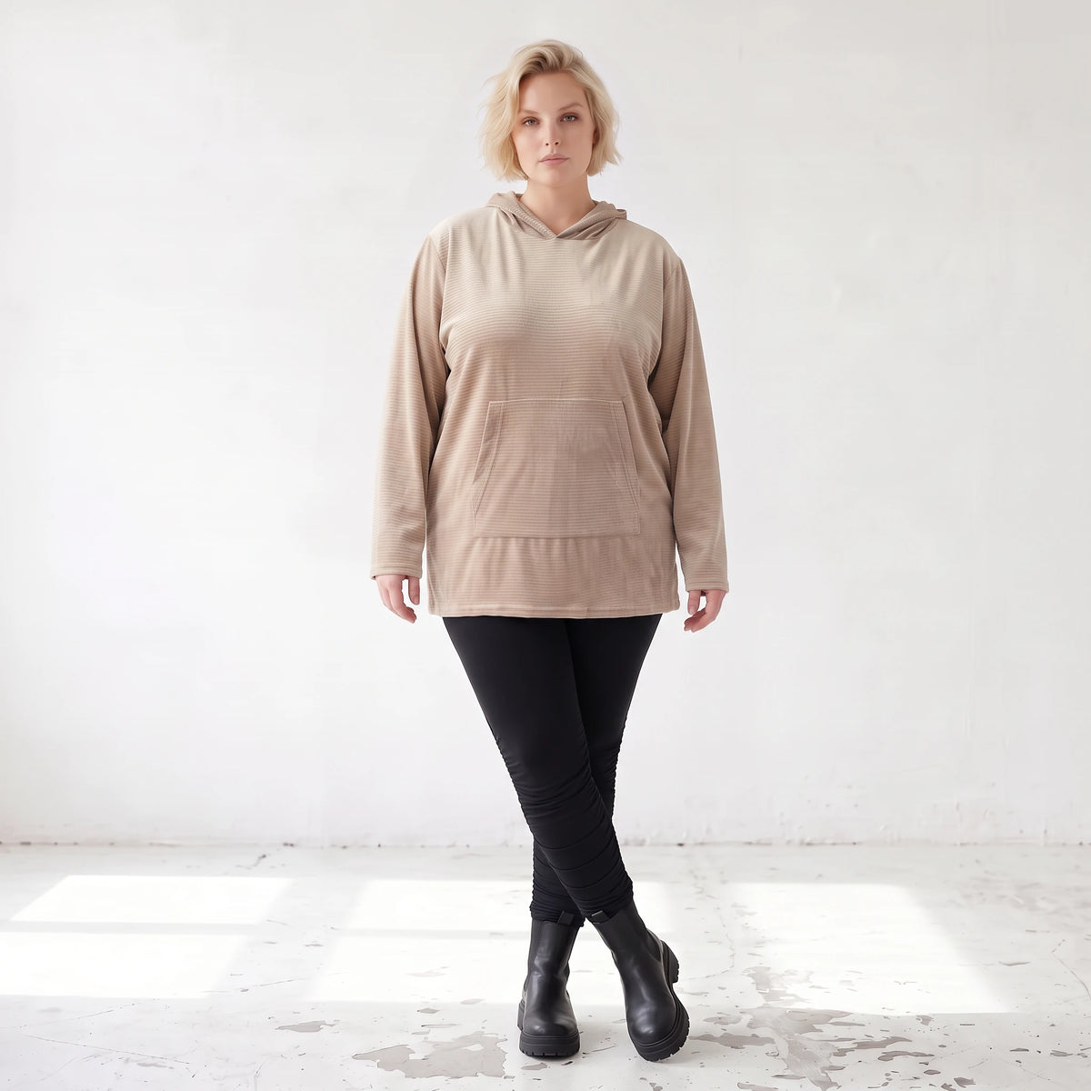 Beiger Ribb Hoodie mit Kapuze geradem Schnitt und Elasthan weiches Basic für den Alltag