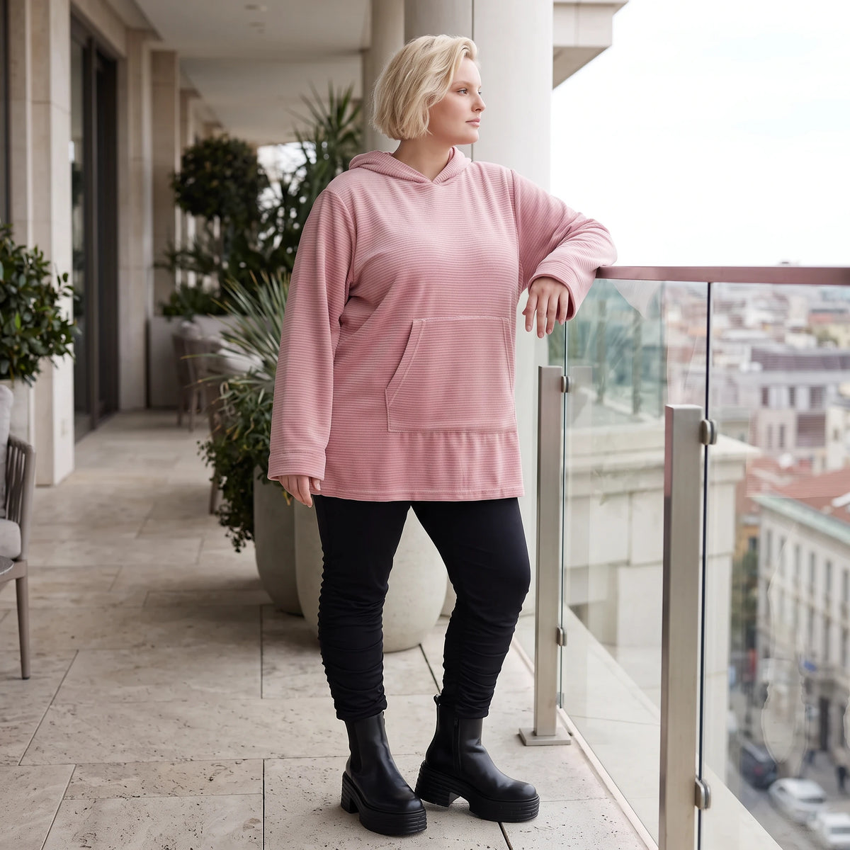 Rosa Ripp Hoodie mit Kapuze Kängurutasche und Stretch mit gerader bequemer Passform