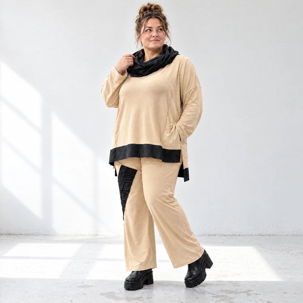 Rollkragenshirt aus Viskosejersey mit Taftdetail asymmetrisch vorne kurz hinten lang