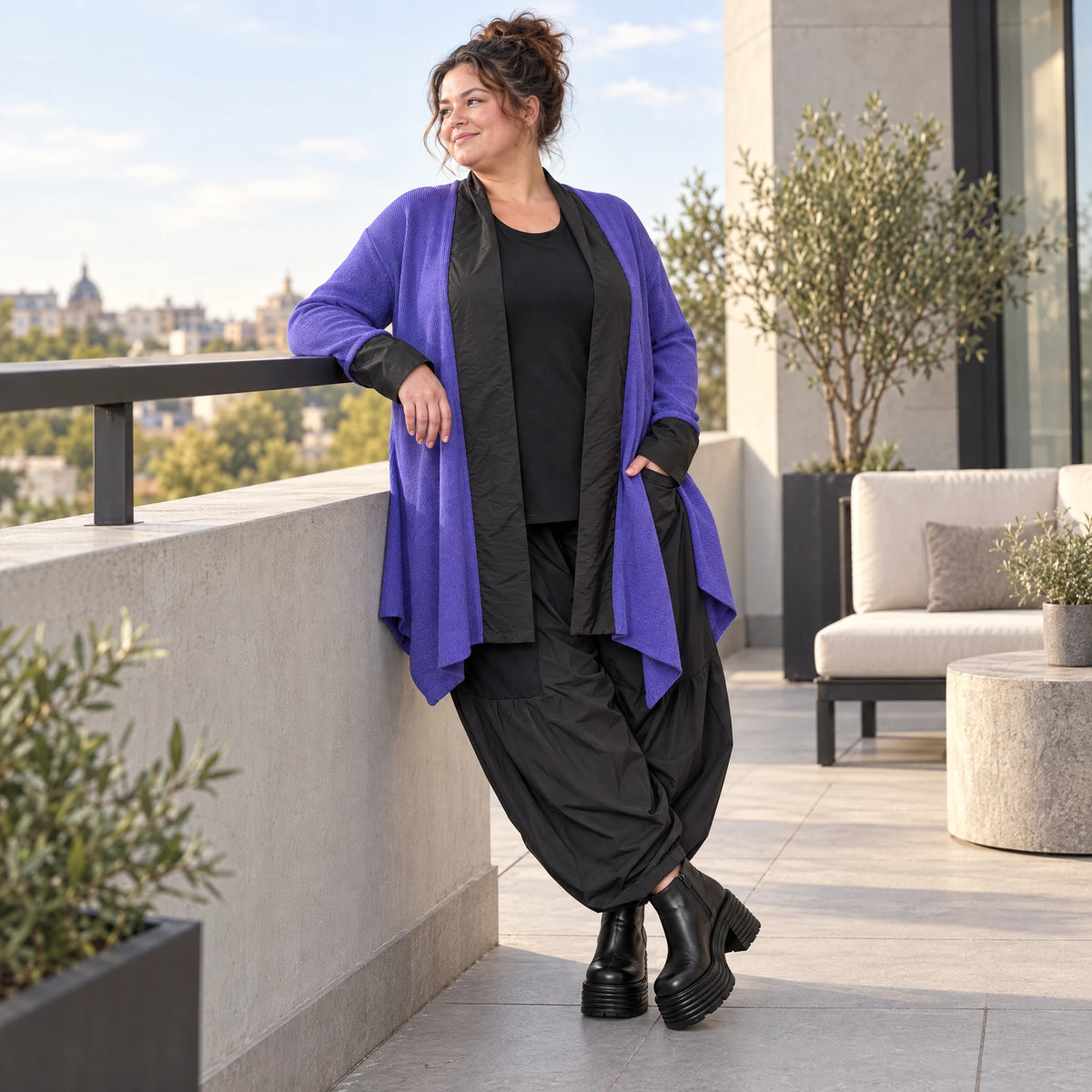 Cardigan in Violett aus Baumwollstrick mit Stehkragen in A-Linie weich und wärmend