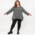 Langarmshirt Schwarz/Weiß in A-Linie aus weichem Stretchjersey mit Faltennahtmuster