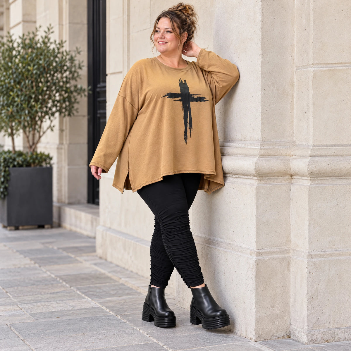 Langarmshirt Basic in Camel aus weichem Jersey mit Elasthan und schmeichelnder A-Linie