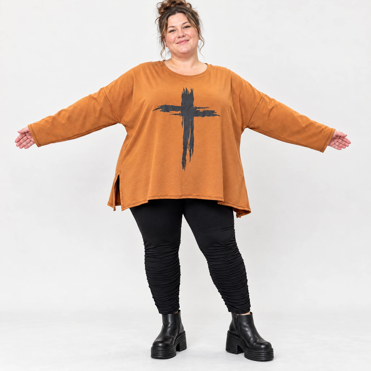 Braunes Langarmshirt mit fließender A-Linie und Rundhalsausschnitt aus Stretchjersey