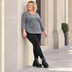 Weiches Shirt in Grau aus Stretchjersey mit gerundetem Schnitt und aufgesetzten Taschen