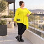 Langarmshirt in sonnigem Gelb aus weichem Stretchjersey mit asymmetrischem Zipfelsaum