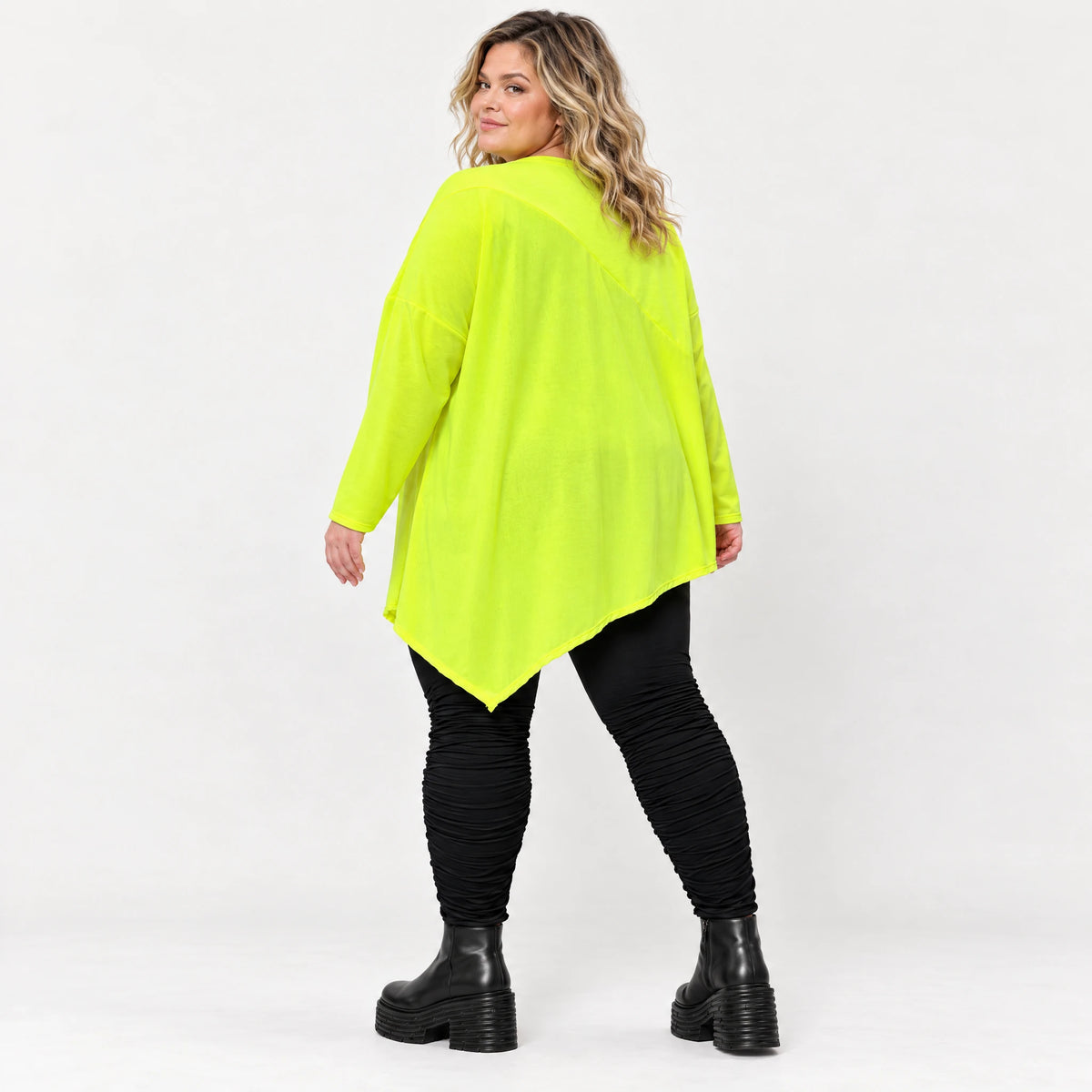 Langarmshirt in Neongelb mit asymmetrischem Zipfelsaum aus weichem Stretchjersey