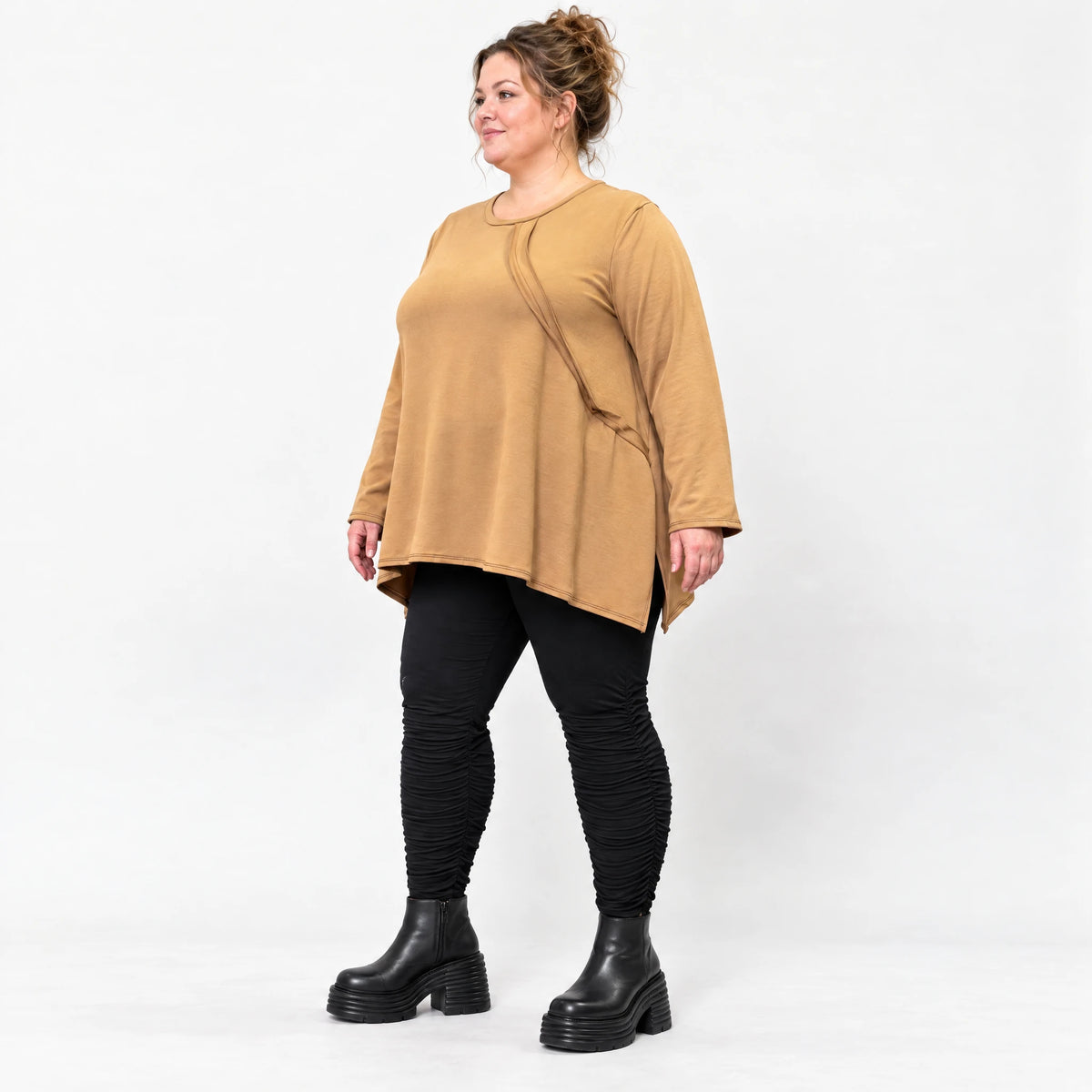 Langarmshirt in Camel mit weiter A-Linie aus weichem Stretchjersey für Alltagslooks