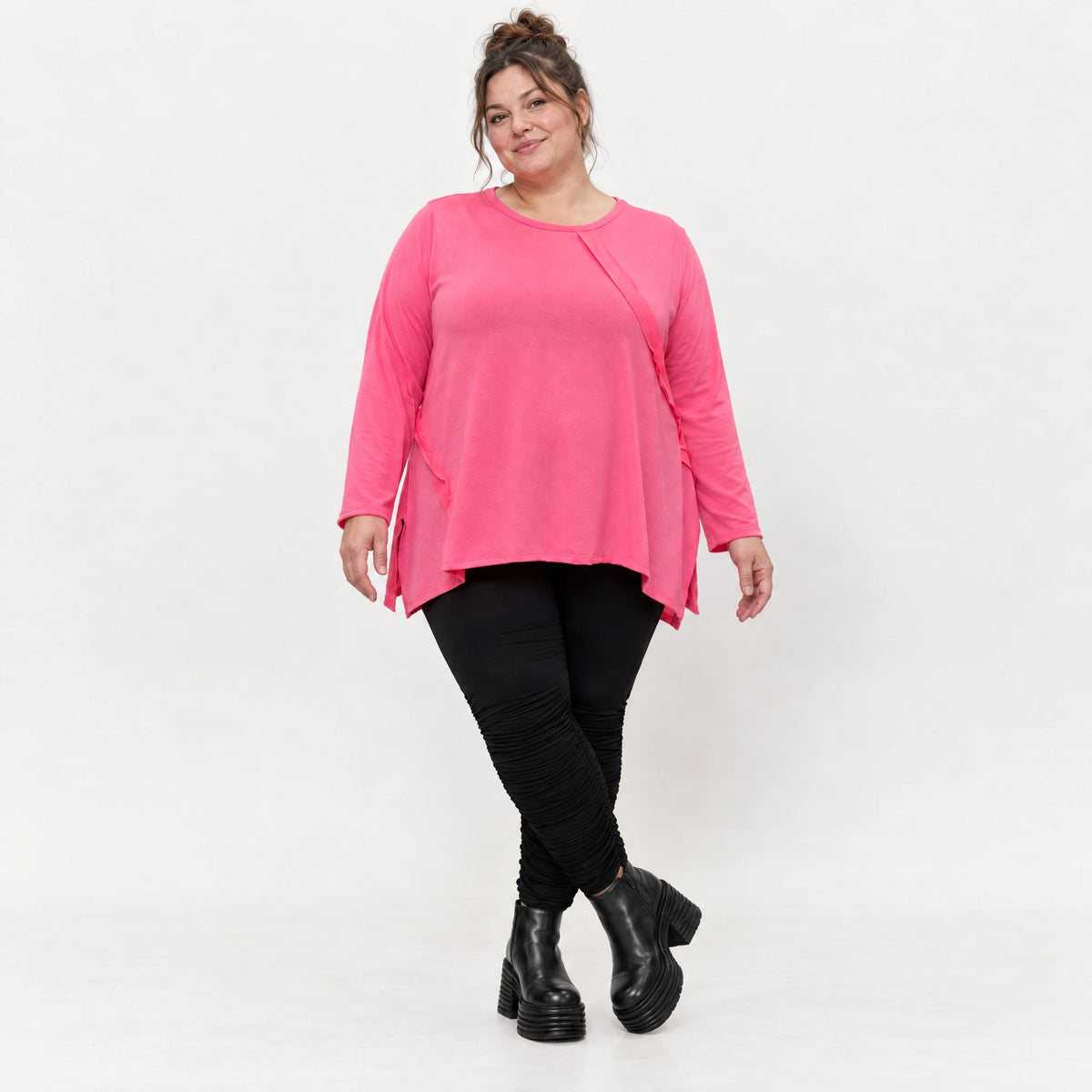 Pinkes Langarmshirt aus weichem Stretchjersey mit Rundhalsausschnitt und lässiger A-Linie