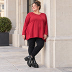 Rotes Langarmshirt mit fließender A-Linie aus weichem Stretchjersey gefertigt in Italien