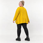 Flauschiges Feinstrickshirt in leuchtendem Gelb mit Stretchanteil und fließender A-Linie