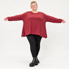 Feinstrickshirt in Rot/Weiß mit flauschigem Garn in A-Linie und Rundhalsausschnitt