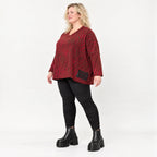 Flauschiger Feinstrickpullover in Rot/Braun mit V-Ausschnitt und kastigem Schnitt