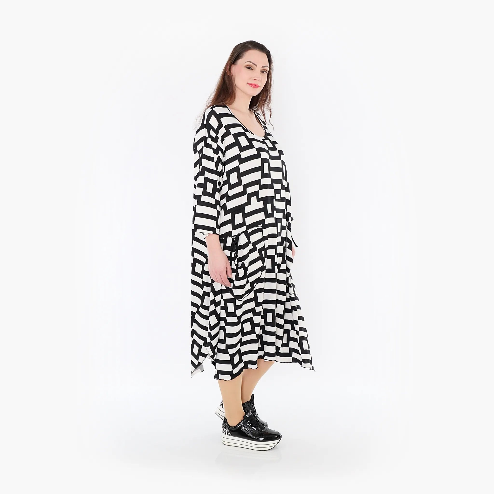  Ballonkleid von AKH Fashion aus Materialmix, 1314.06025, Weiß/Schwarz, Kariert, Schick