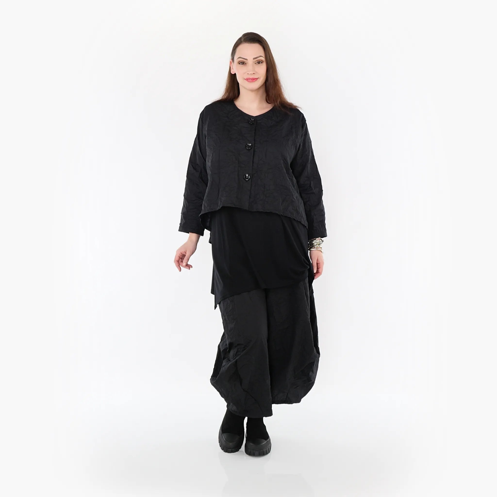 AKH Fashion Jacke in gerundeter Form, aus Materialmix, 1372.00130, Schwarz, Schick, Schick
